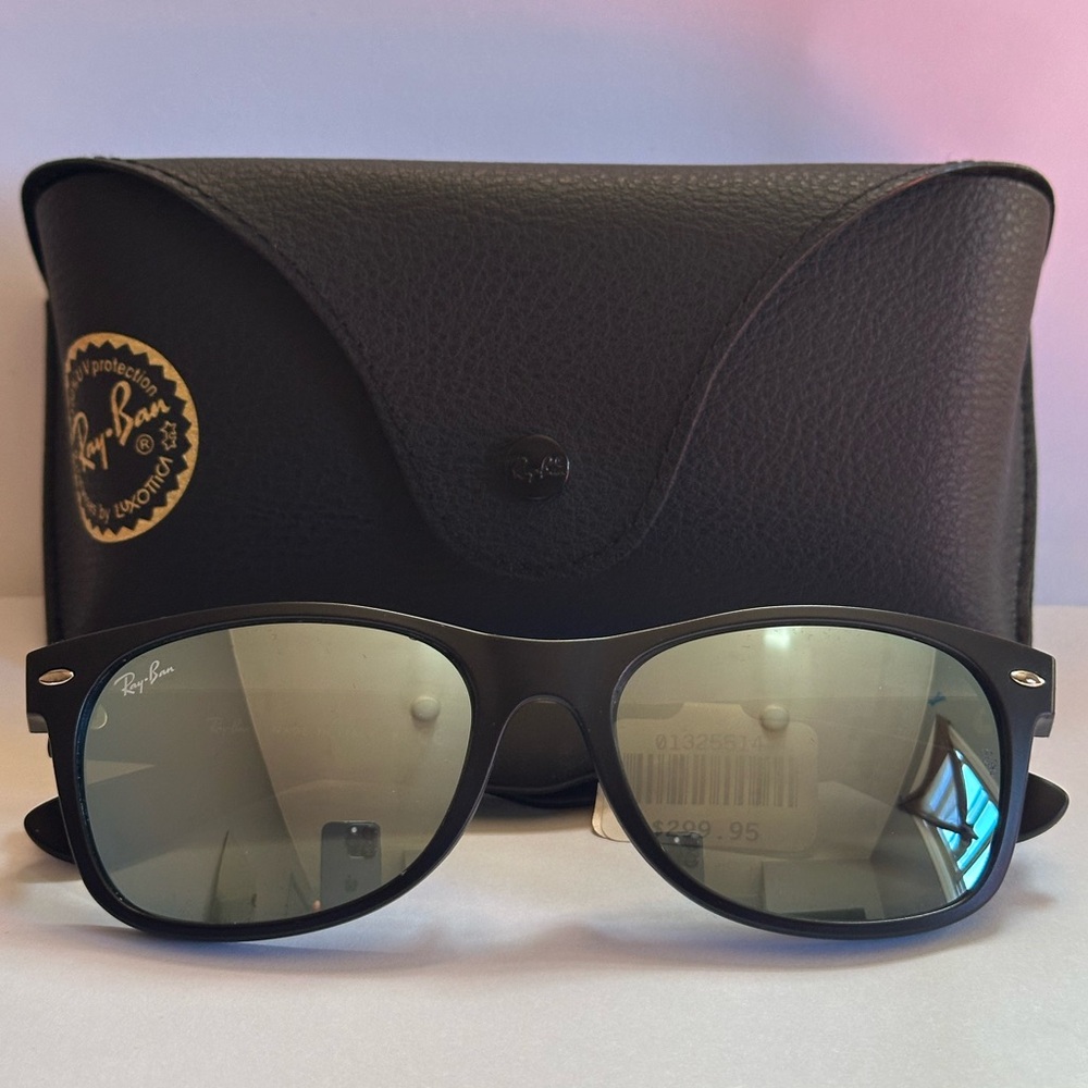 RayBan Wayfarer RB2132 622/30 Silver Flash Polarized Sunglasses In Matte Black